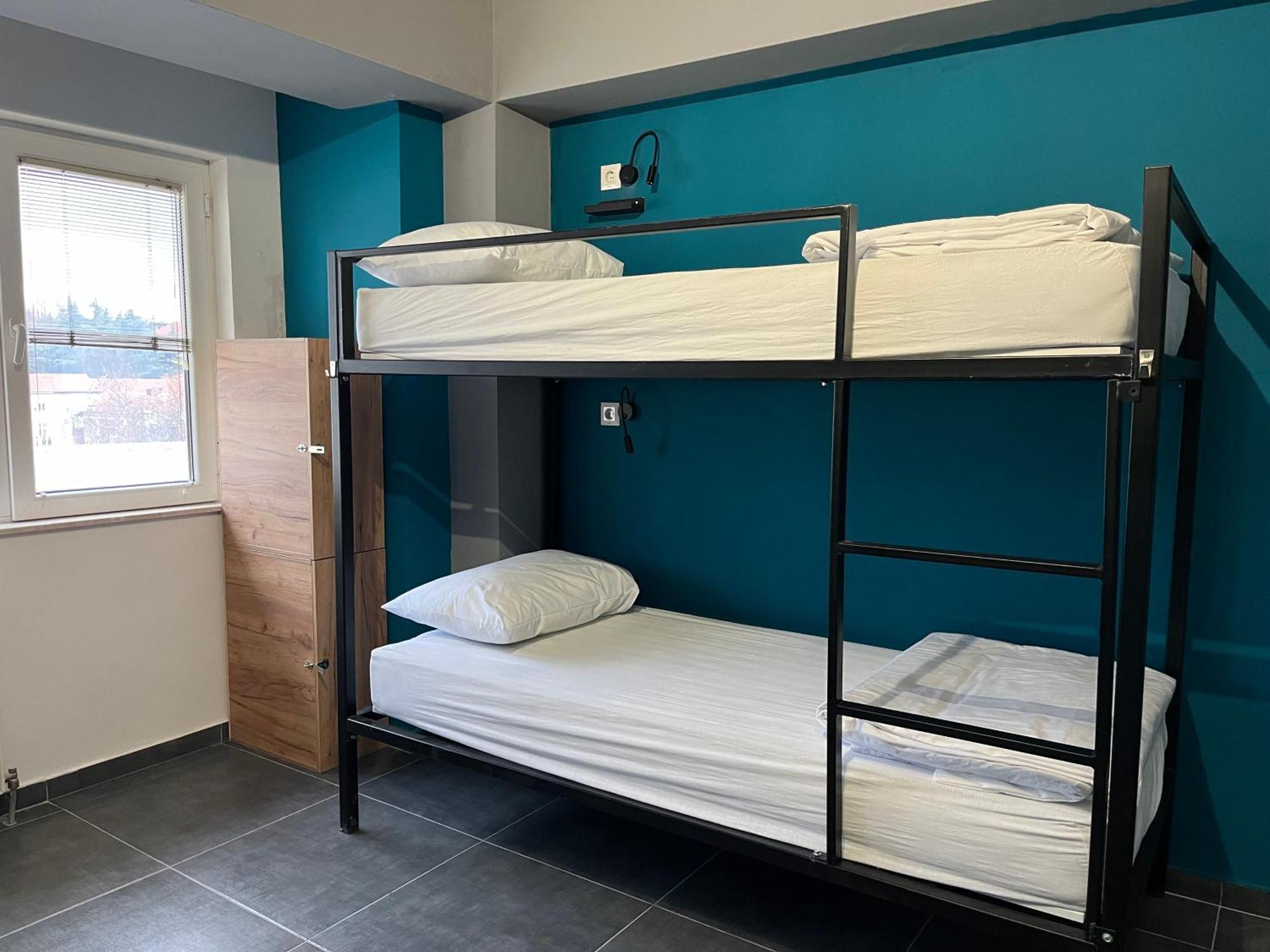 Mickitos Urban Hostel สโกเปีย ภายนอก รูปภาพ