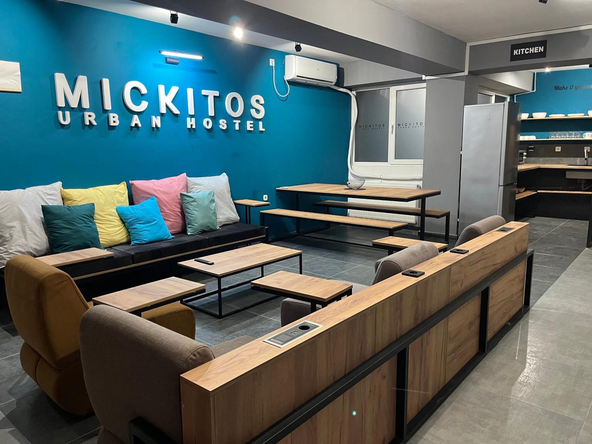 Mickitos Urban Hostel สโกเปีย ภายนอก รูปภาพ