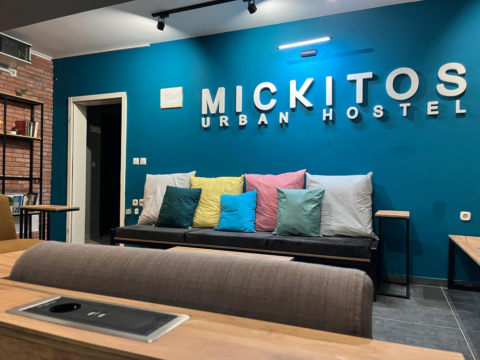 Mickitos Urban Hostel สโกเปีย ภายนอก รูปภาพ