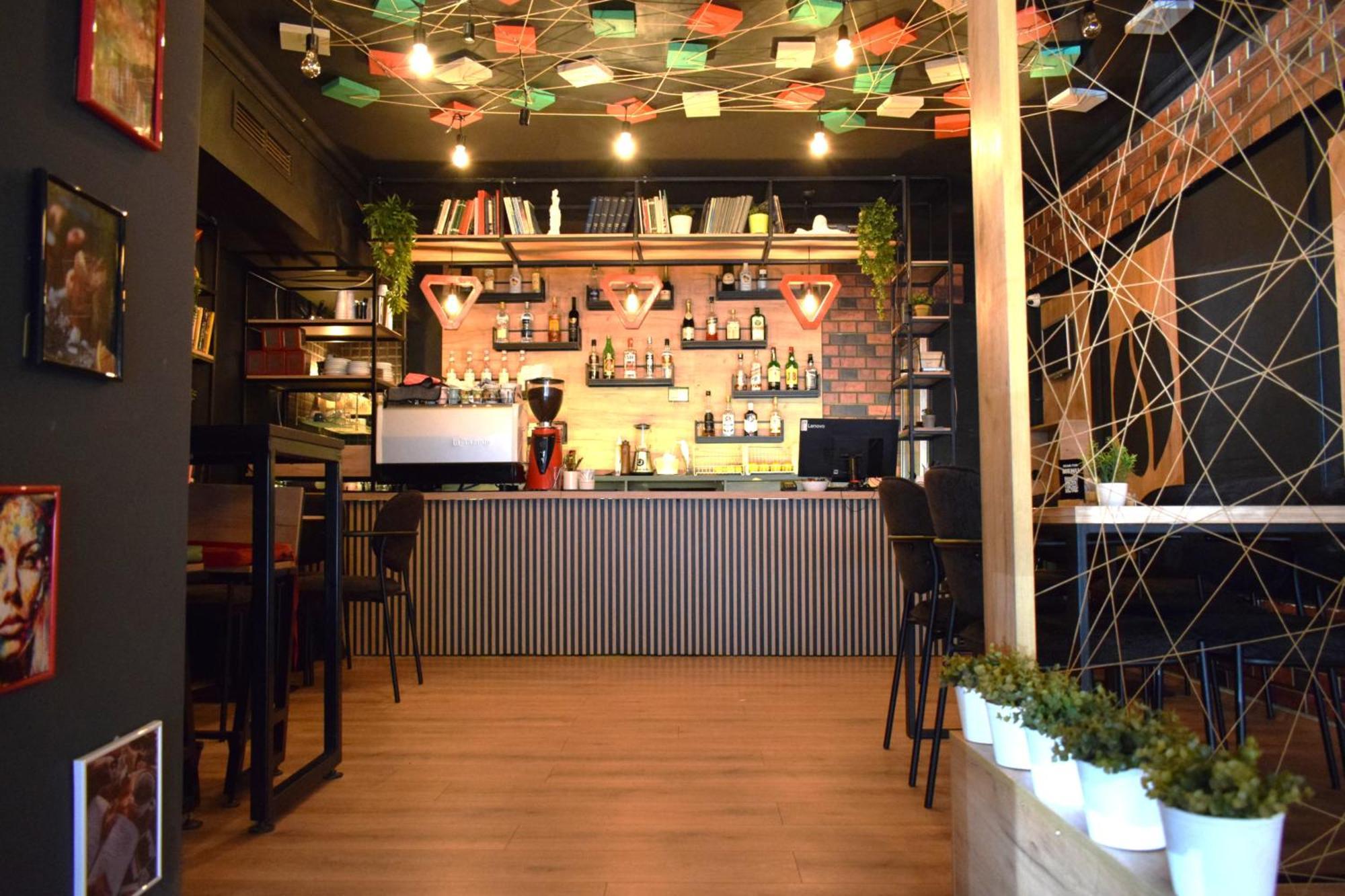 Mickitos Urban Hostel สโกเปีย ภายนอก รูปภาพ